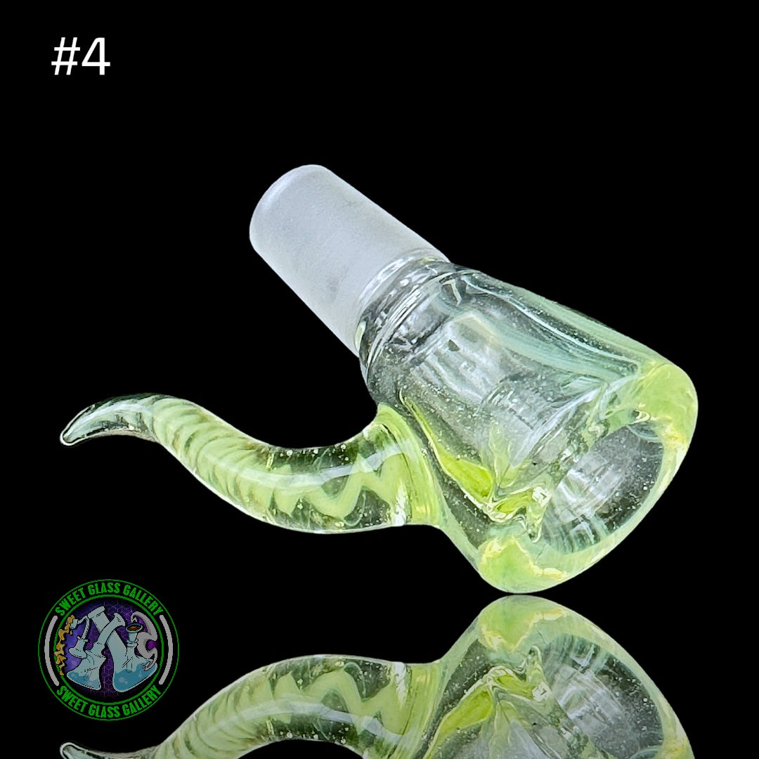 Nes Glass - Bowl #4 - Horned UV 18mm