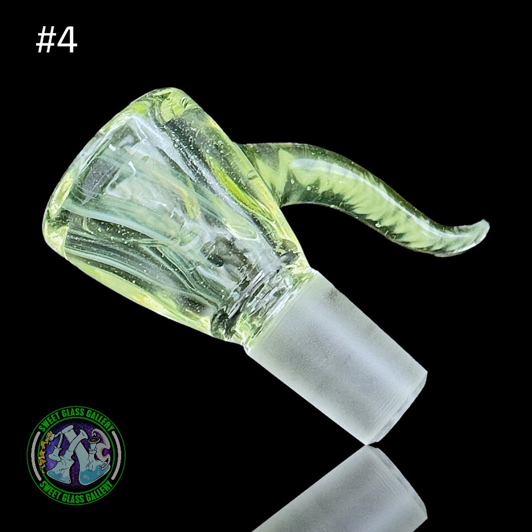 Nes Glass - Bowl #4 - Horned UV 18mm