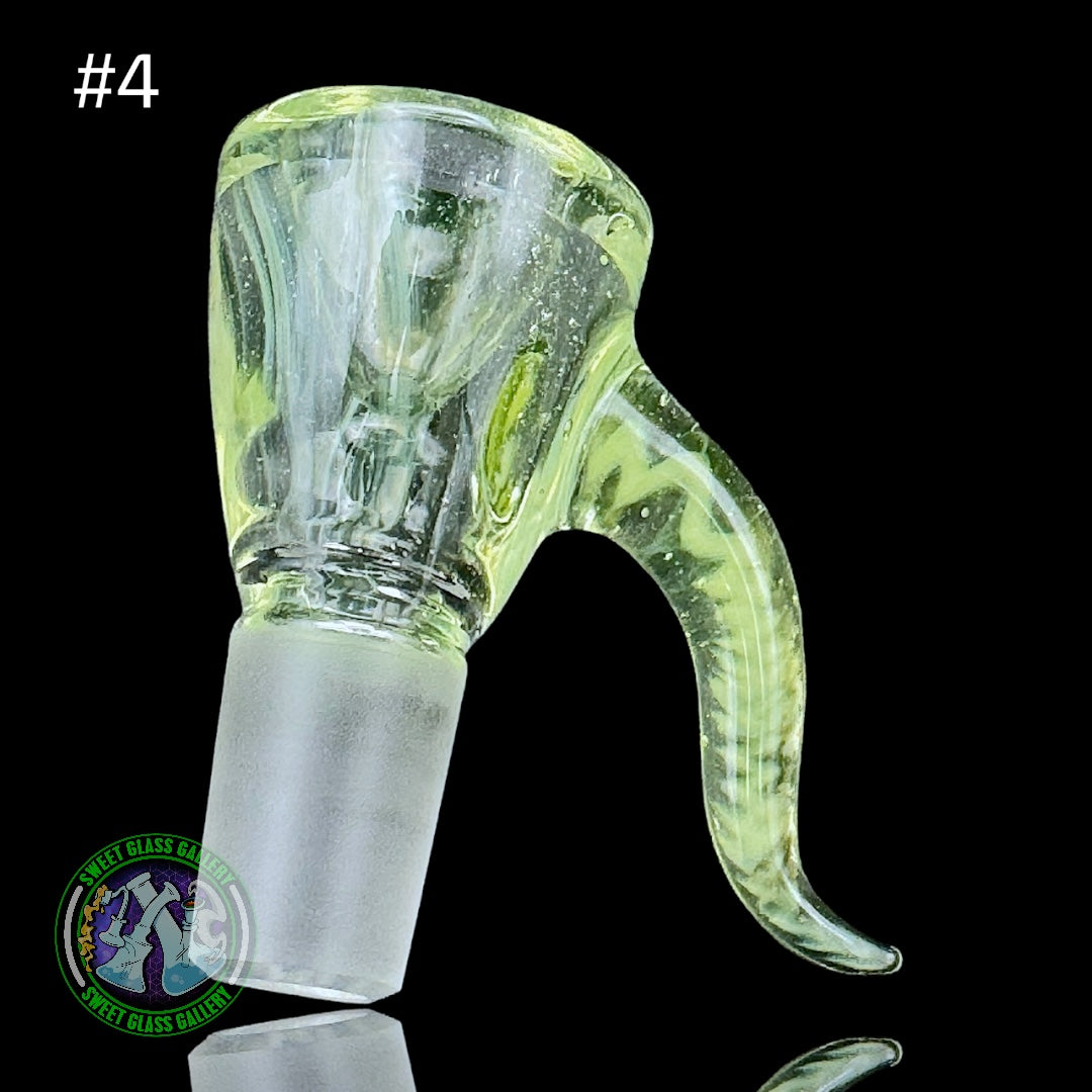 Nes Glass - Bowl #4 - Horned UV 18mm