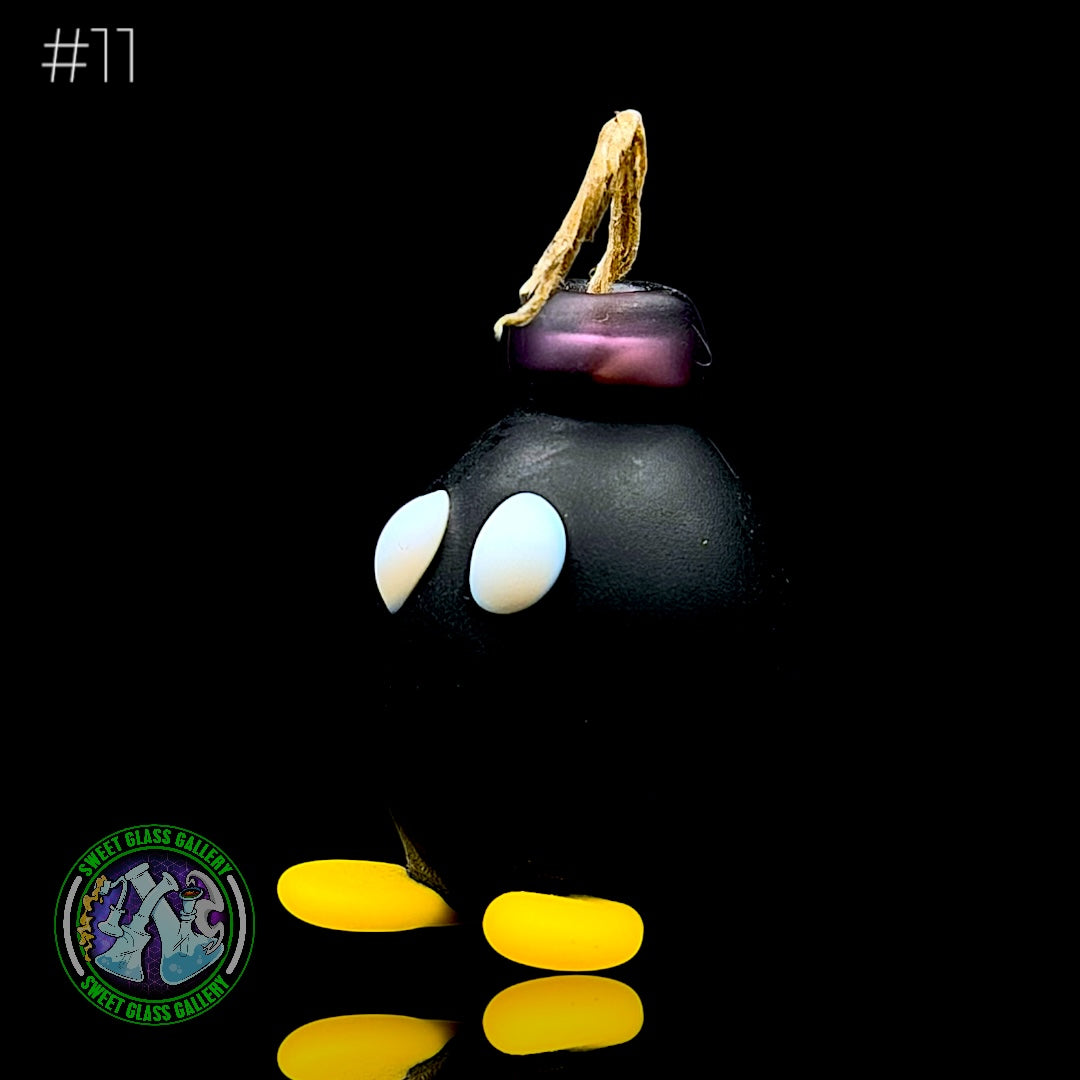 Sandberg Glass - Bob-omb - Hemp Wick Holder #11