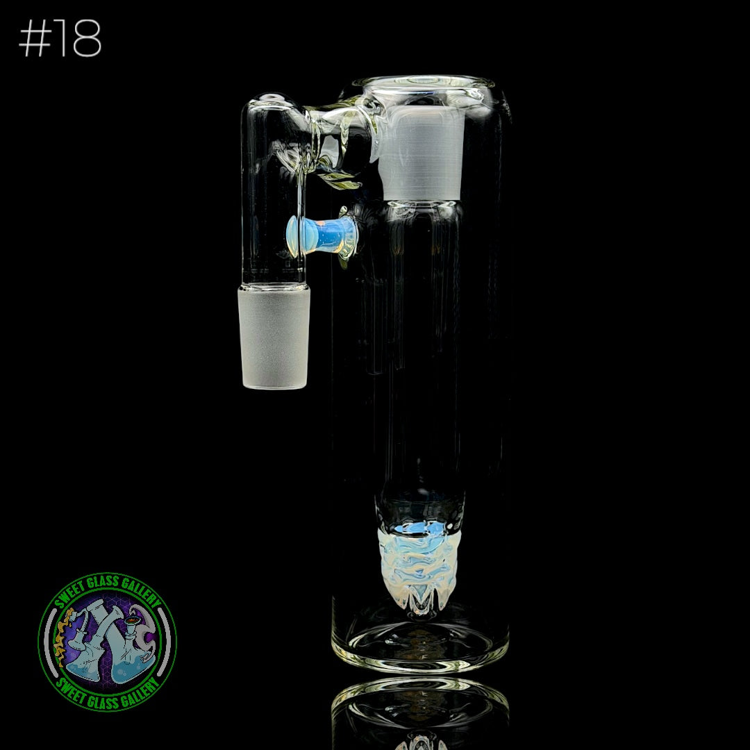 Fluid Glass - Ash Catcher 18mm  #18 (Secret White)