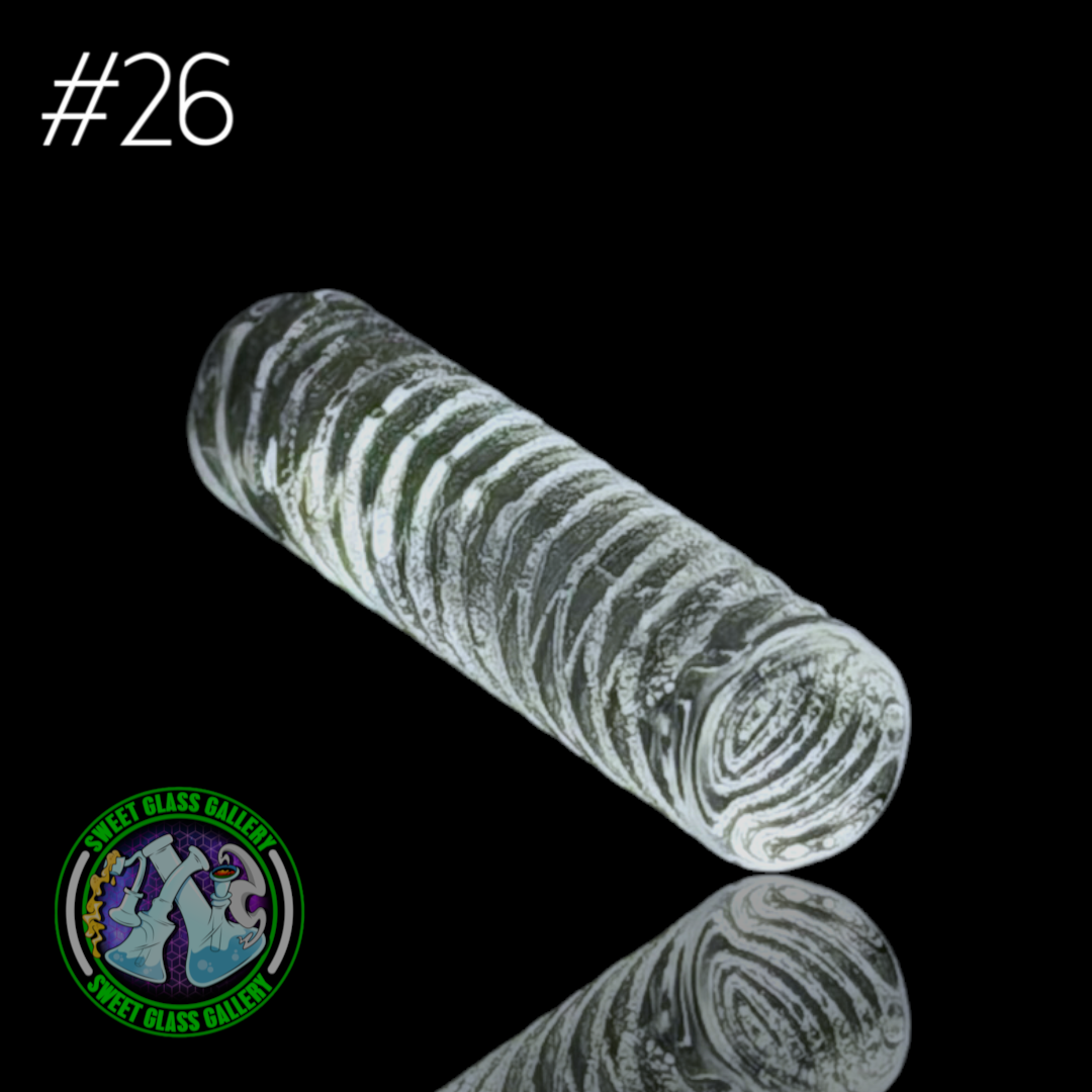 GeeWest - Pillar #26 - 6x25mm Solid Quartz - Spiral
