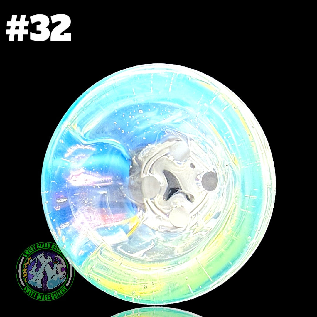 Algae - Bowl #32 - Horn 4-Hole 18mm