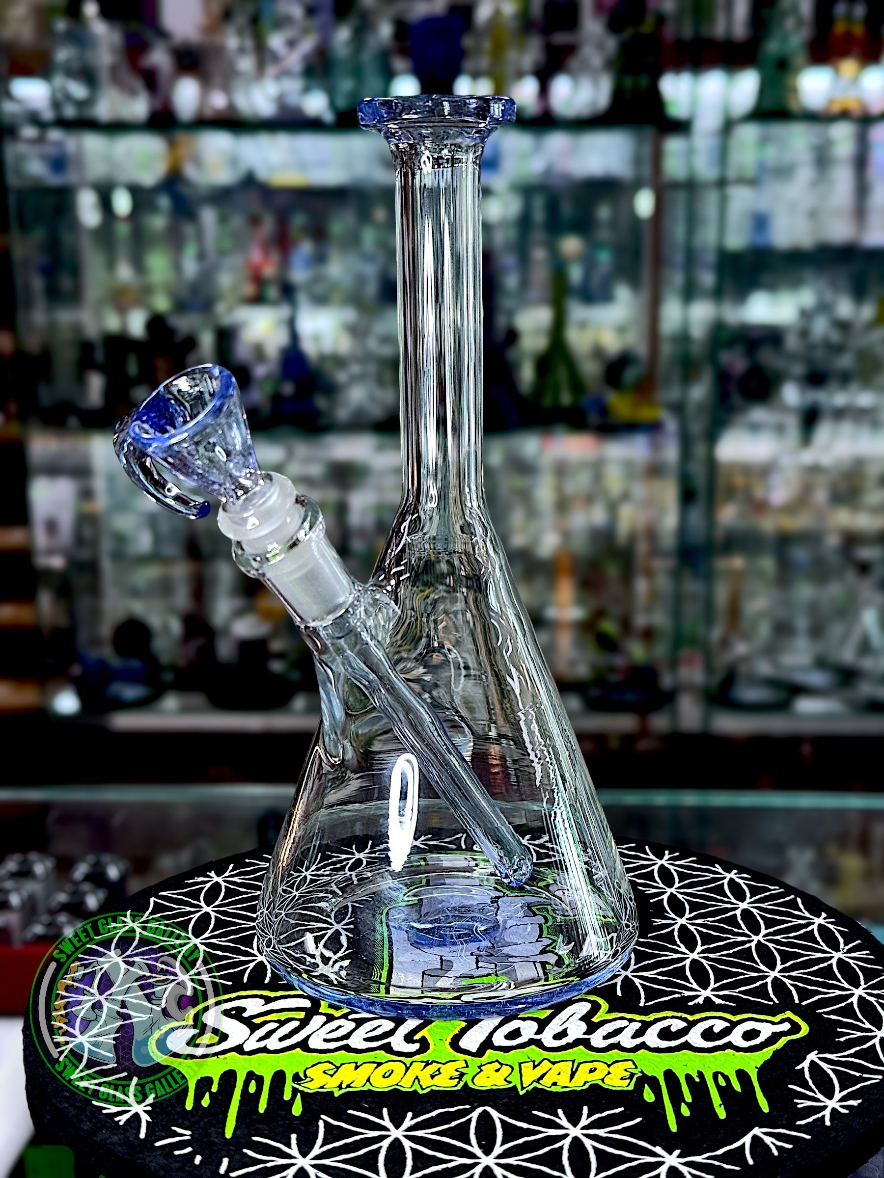 Empty1 Glass - Rig #3 - Mini Beaker w/ Bowl (Blue Dreamingo UV)