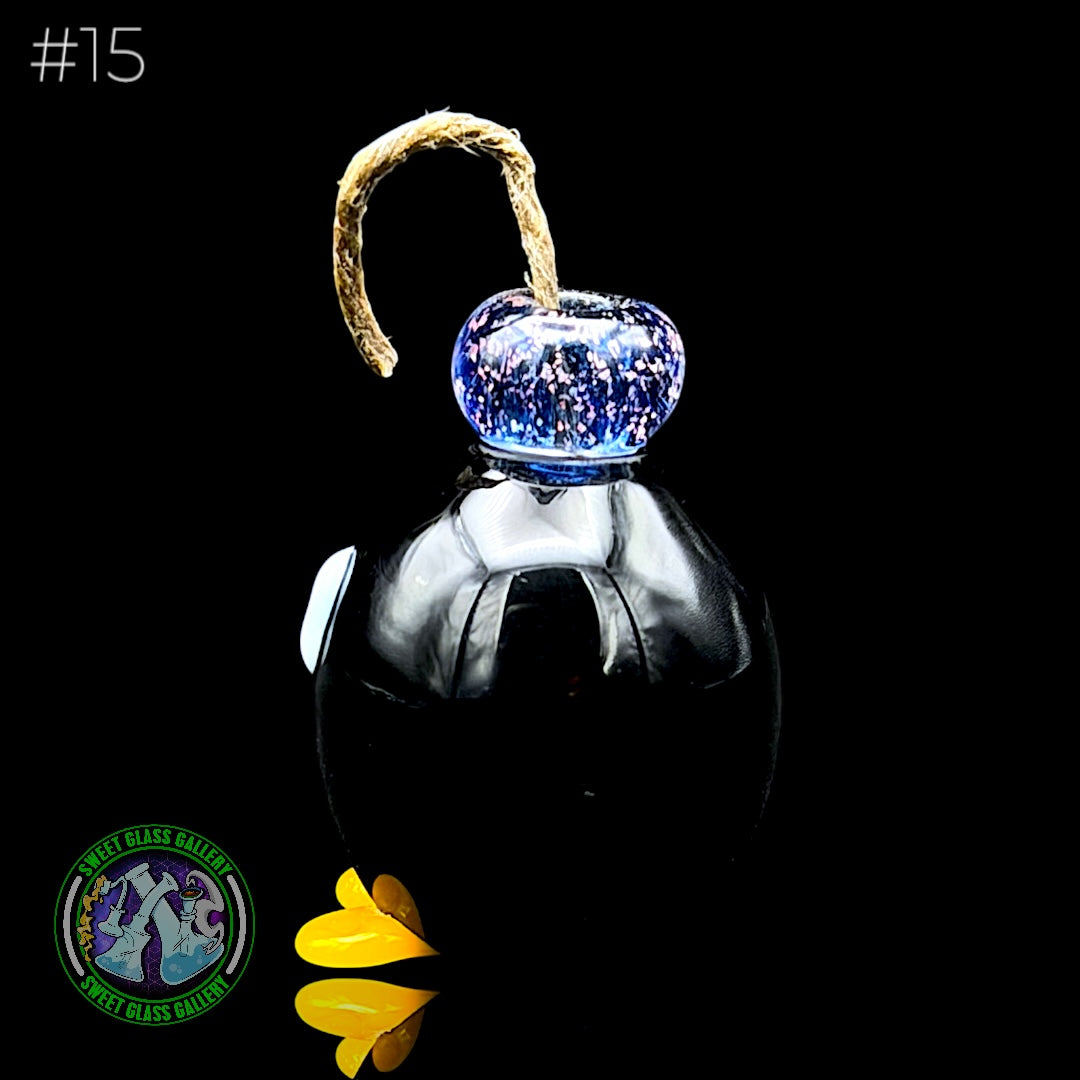 Sandberg Glass - Bob-omb - Hemp Wick Holder #15