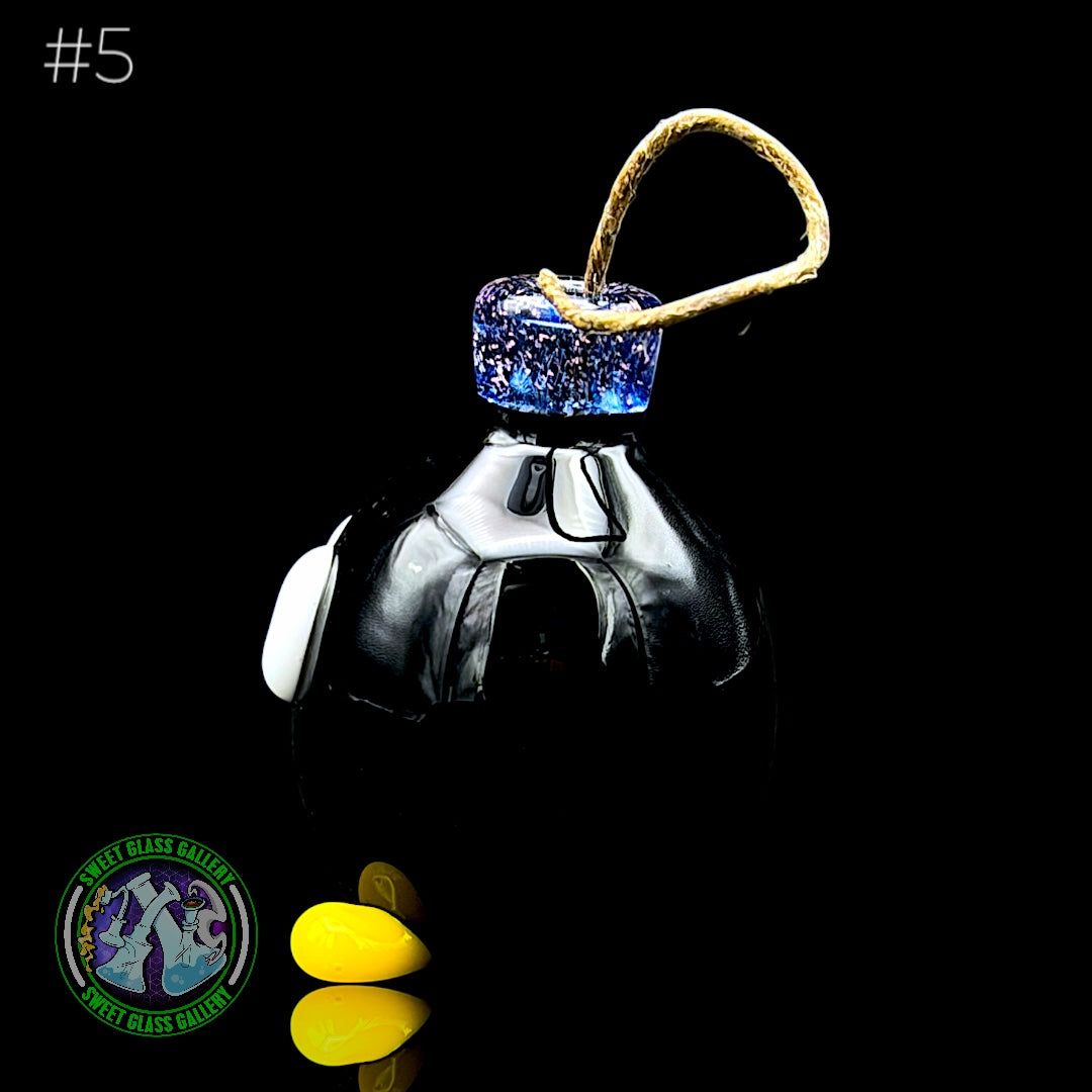 Sandberg Glass - Bob-omb - Hemp Wick Holder #5