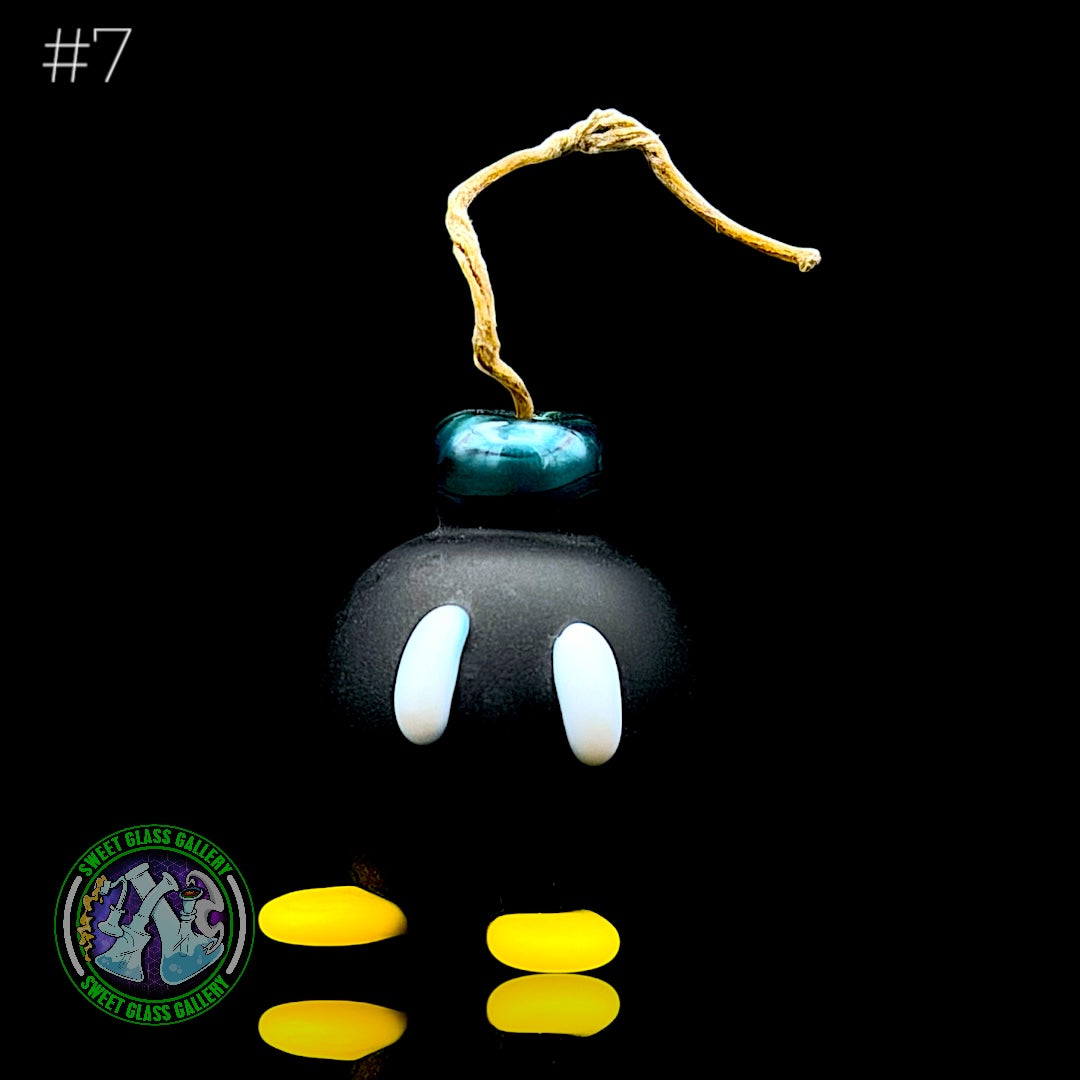 Sandberg Glass - Bob-omb - Hemp Wick Holder #7