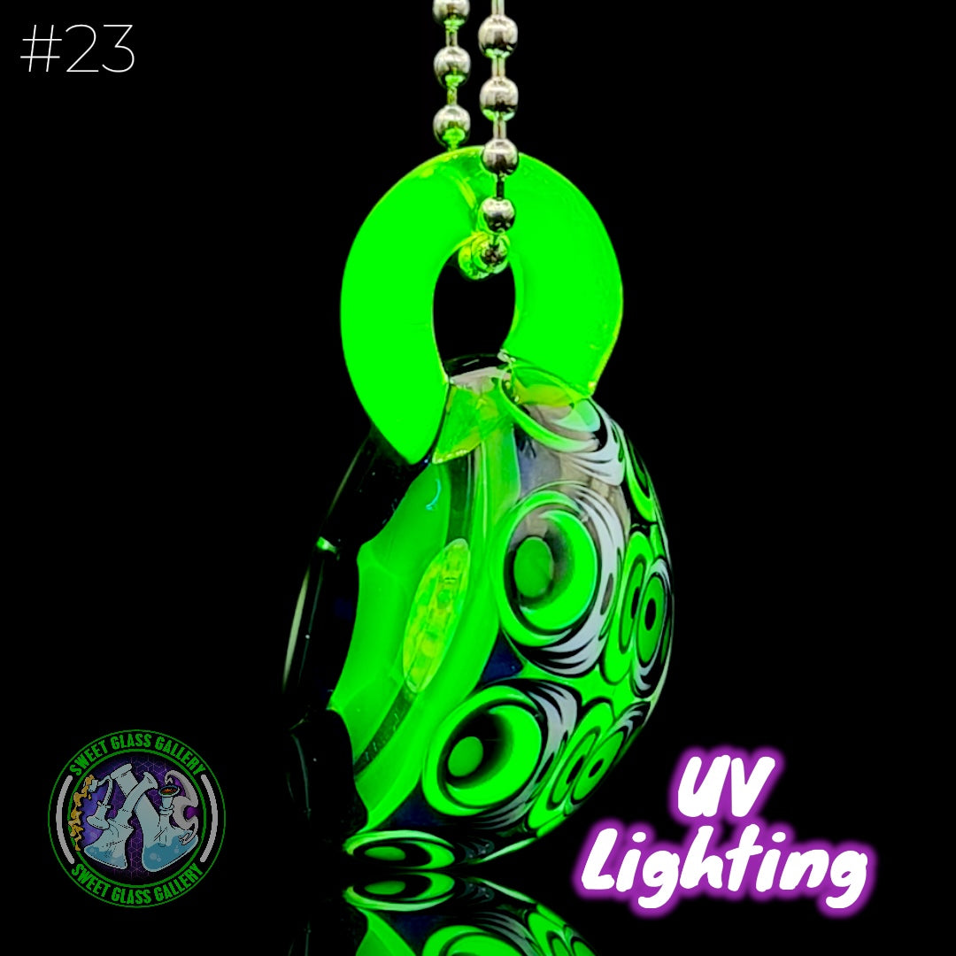 Steve H Glass - Pendant #23 - Dot Stack