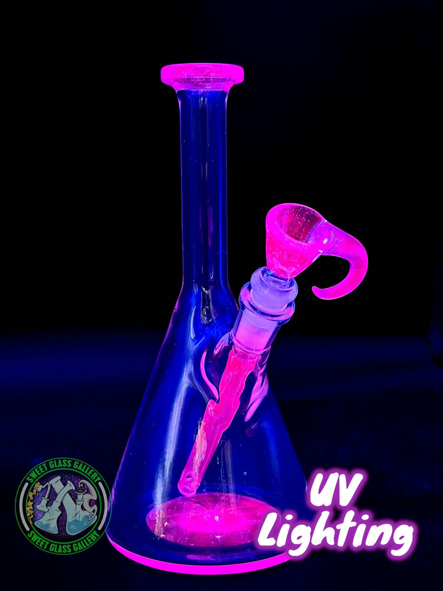 Empty1 Glass - Rig #3 - Mini Beaker w/ Bowl (Blue Dreamingo UV)