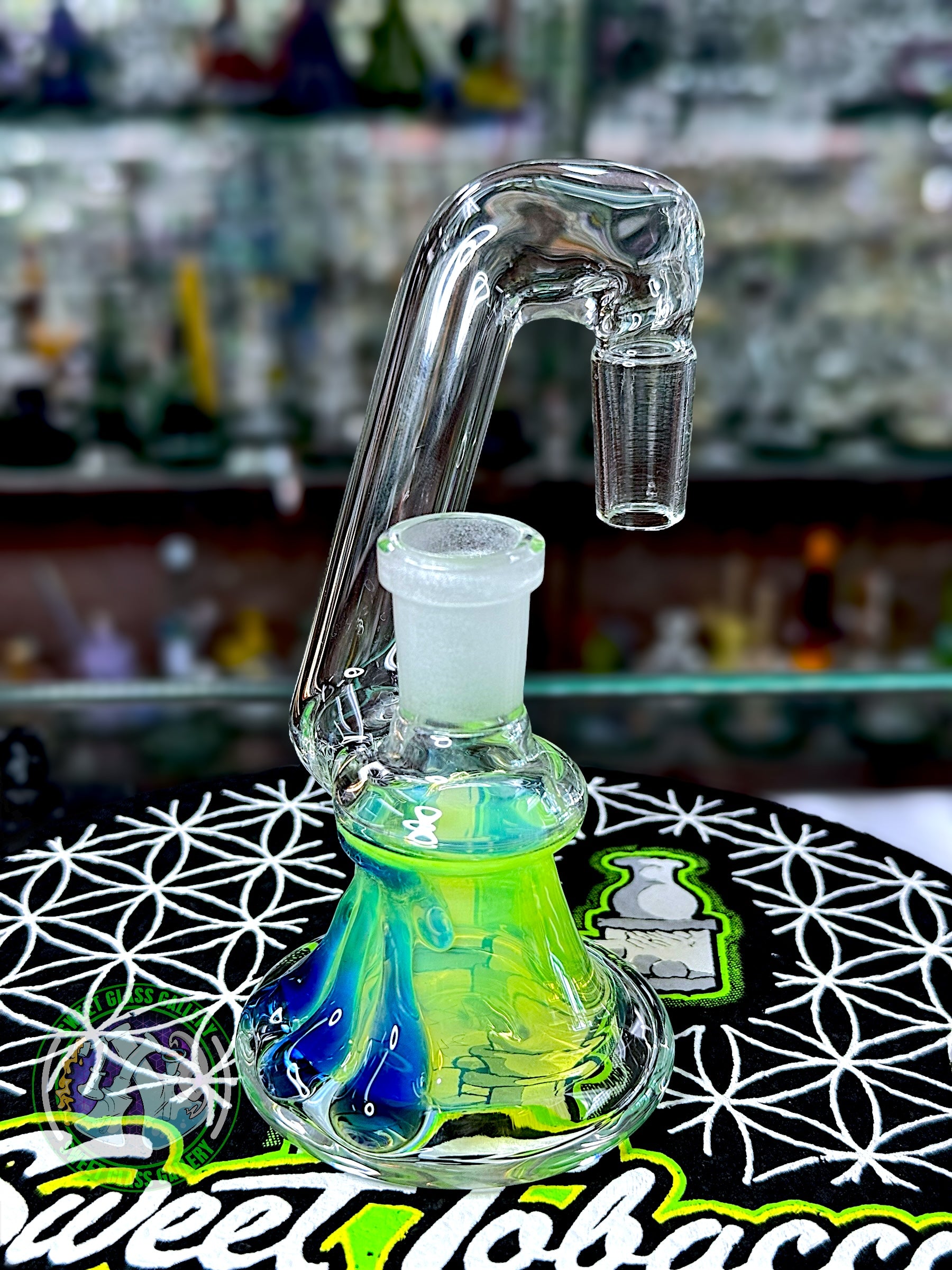 Uzzi Glass - Ash Catcher Dry #3 - Opal Lime & Light Blue