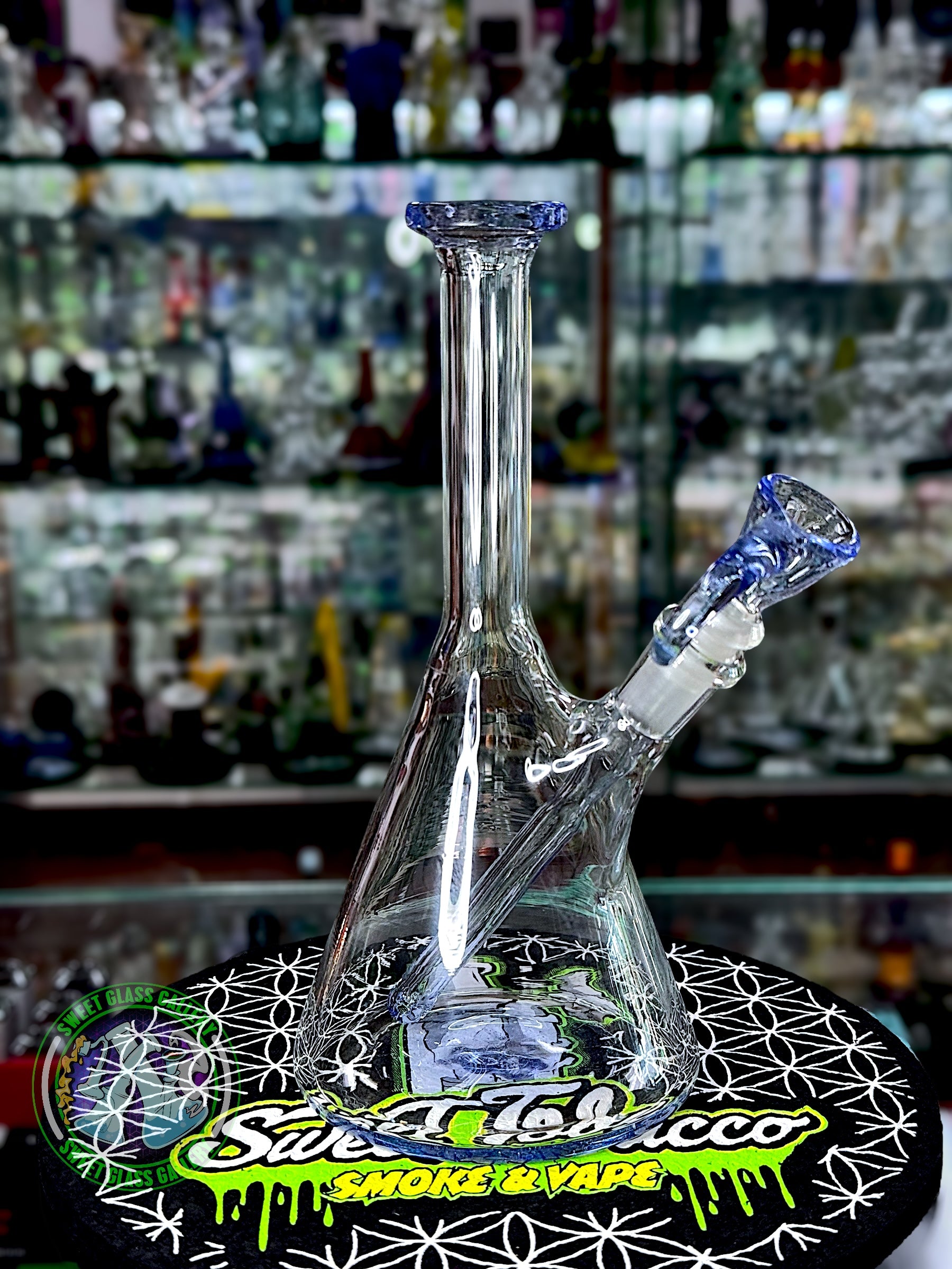 Empty1 Glass - Rig #3 - Mini Beaker w/ Bowl (Blue Dreamingo UV)