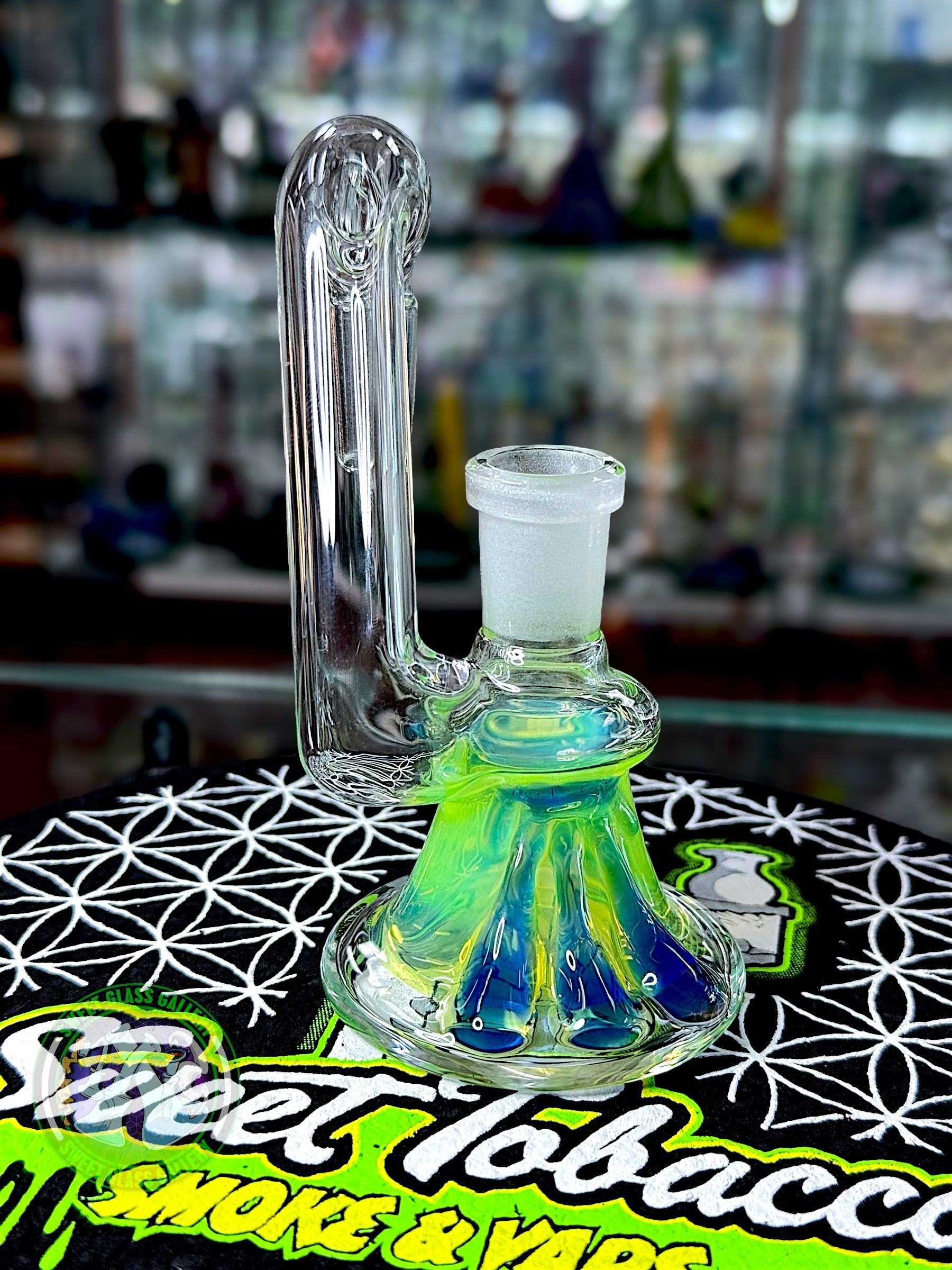 Uzzi Glass - Ash Catcher Dry #3 - Opal Lime & Light Blue