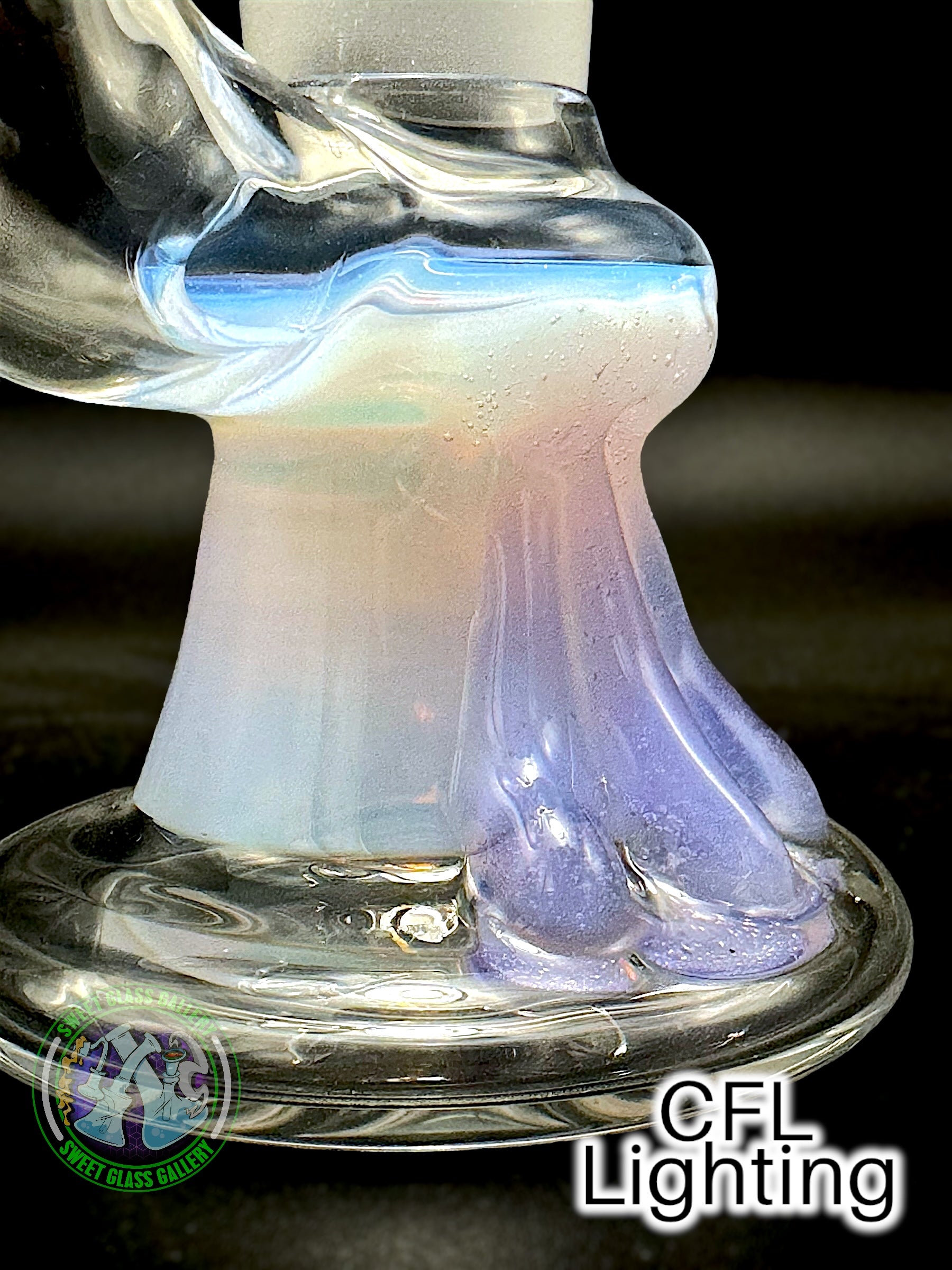 Uzzi Glass - Ash Catcher Dry #2 - Purple Waters (CFL) & Lucid (CFL)