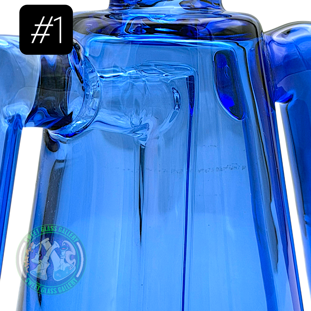 Hitman Glass - Rig #1 *Small Blemishes