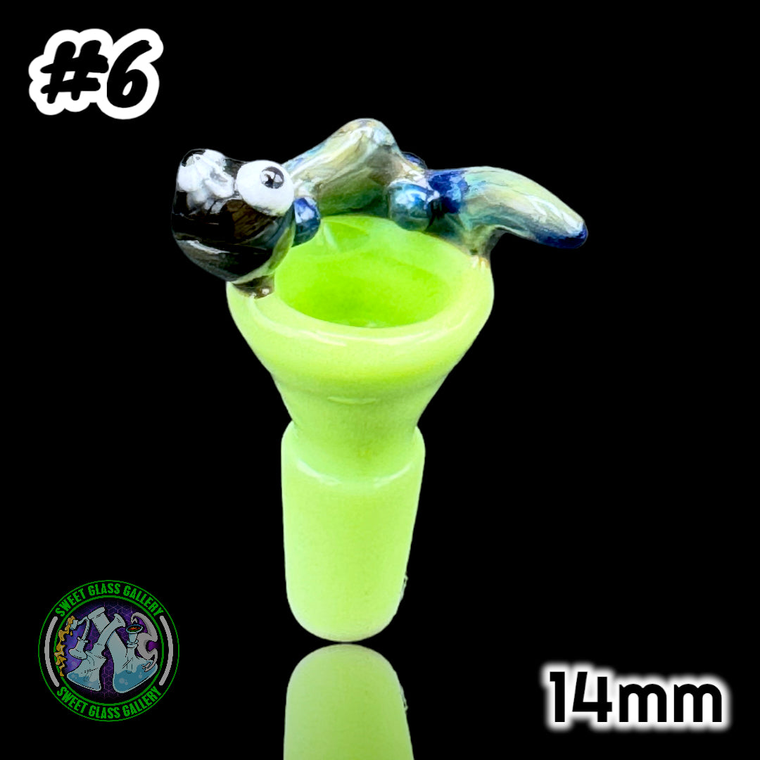 Forensic Glass - Creature Flower Bowl #6 (14mm)