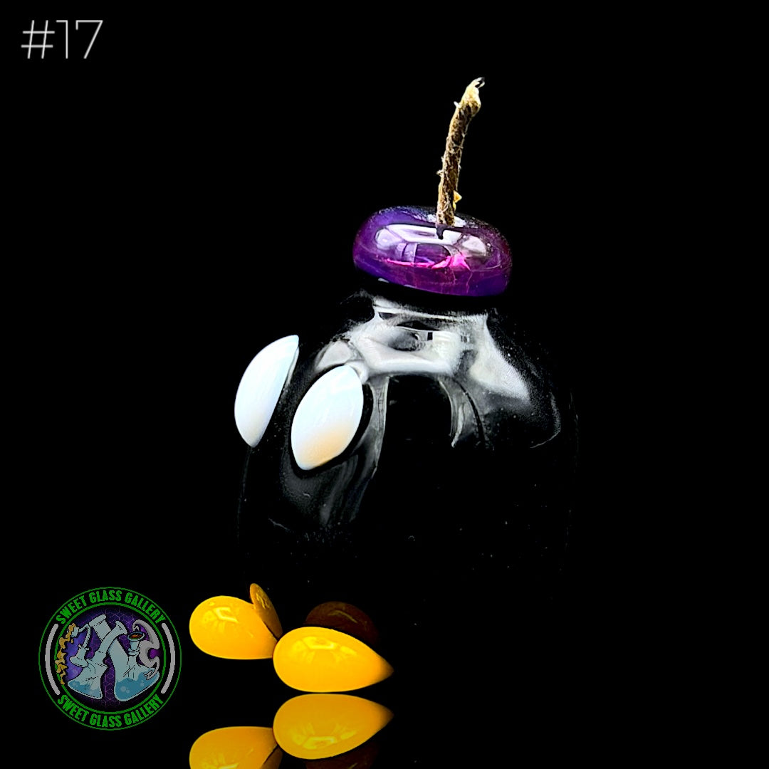 Sandberg Glass - Bob-omb - Hemp Wick Holder #17
