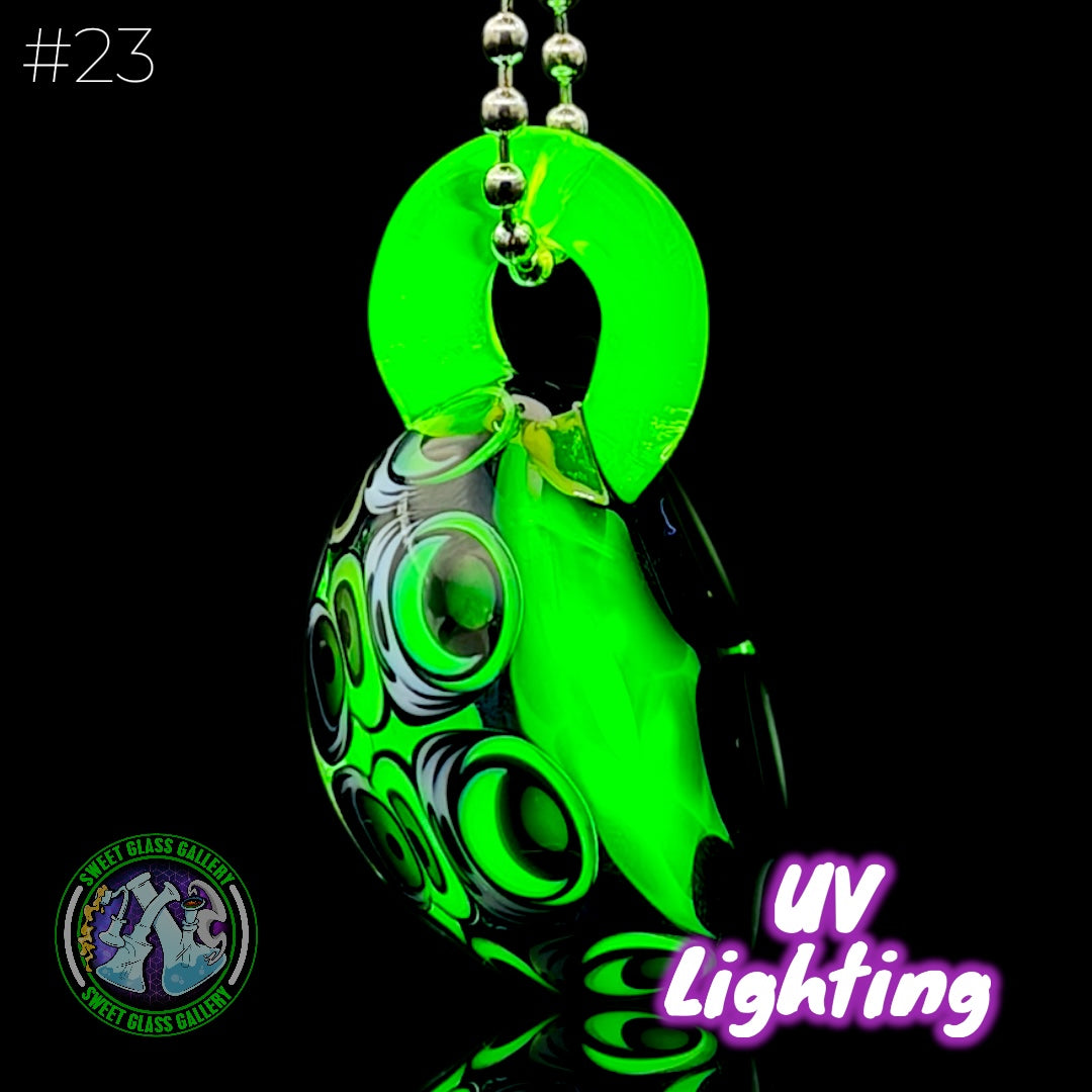 Steve H Glass - Pendant #23 - Dot Stack