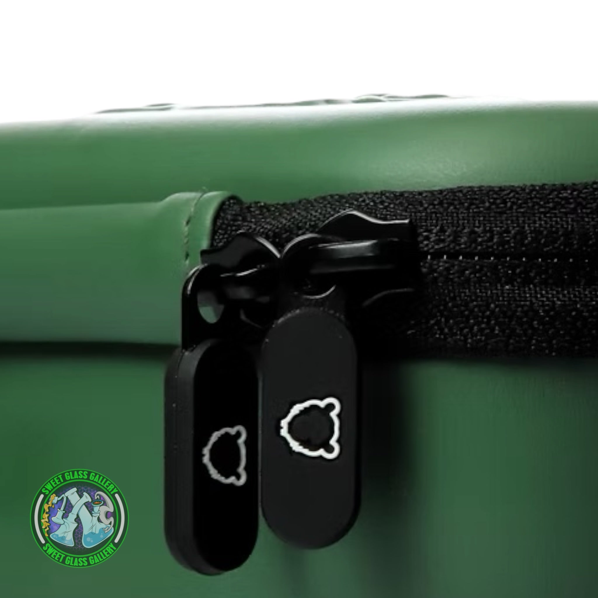 Bear Quartz - Polar Pack - Green